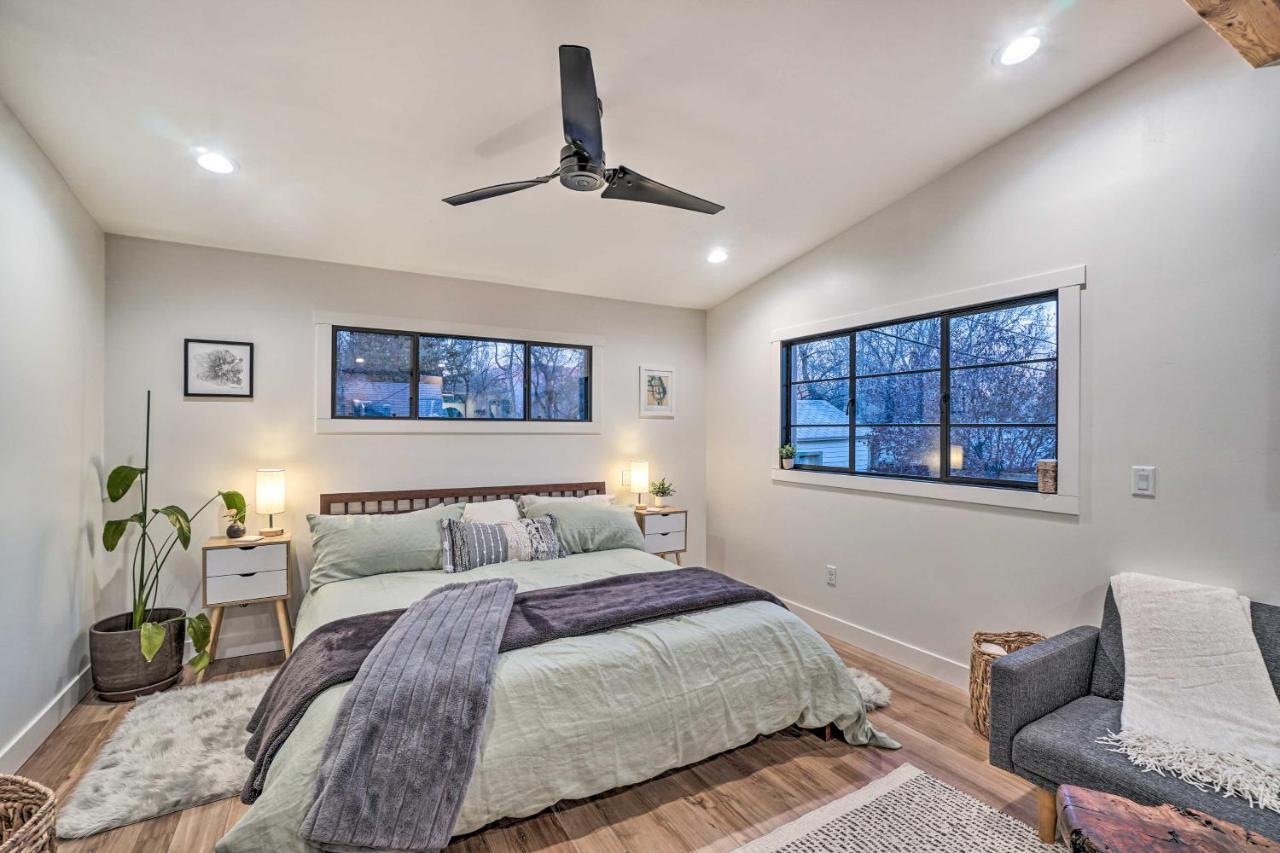 Cozy Flagstaff Studio With Patio - Near Dtwn! Exterior photo